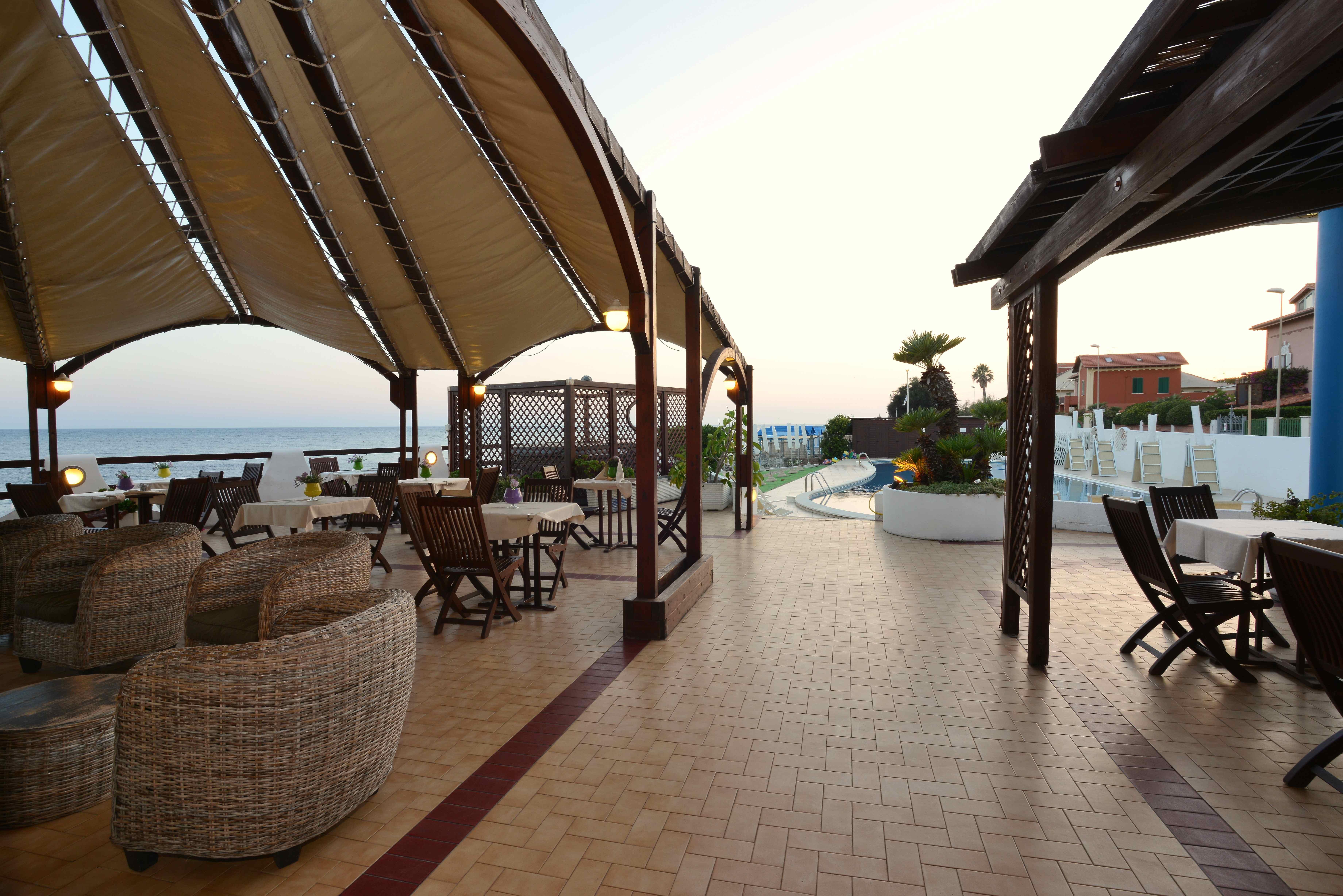 Hotel Cavalluccio Marino ซันตามารีเนลลา ภายนอก รูปภาพ