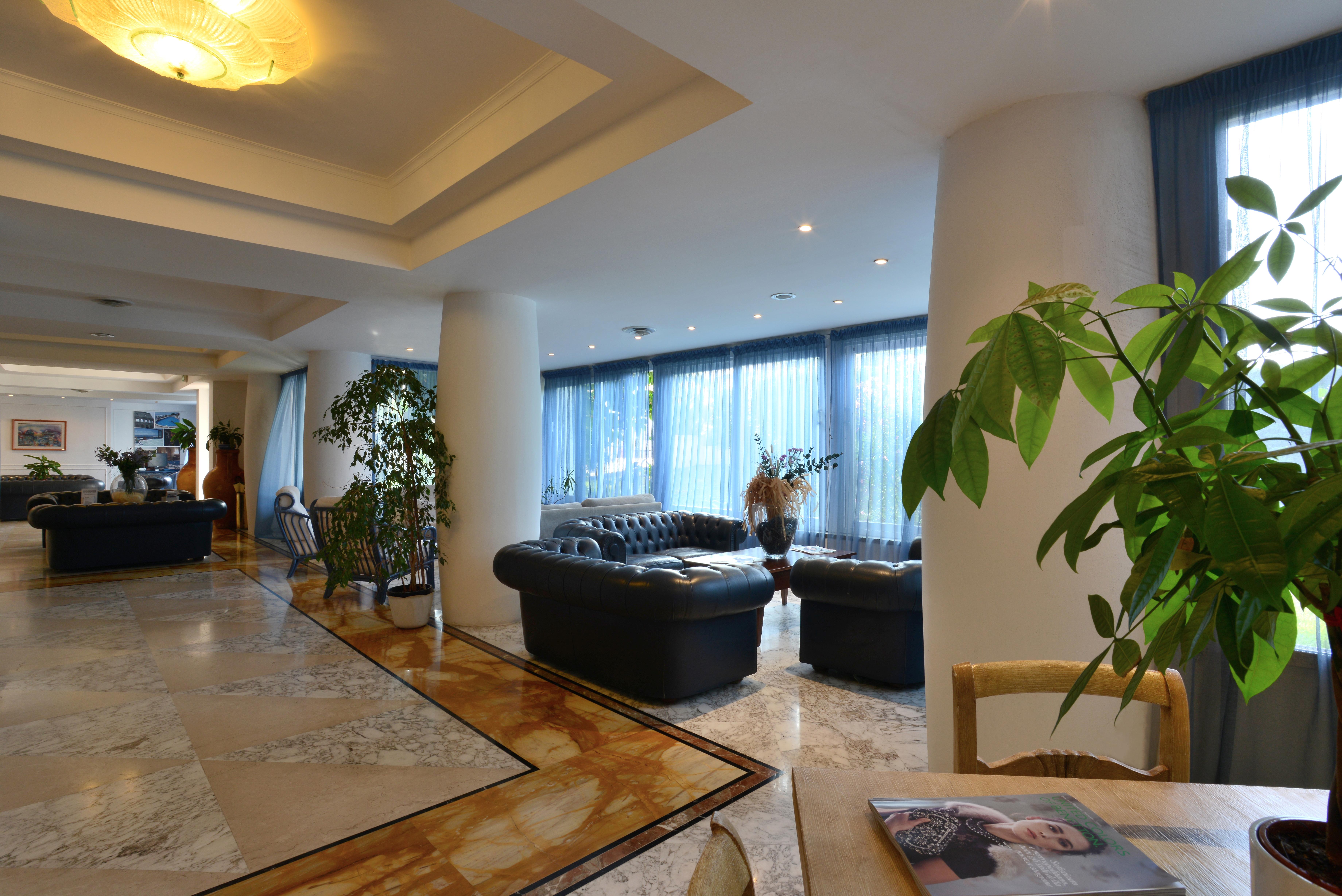 Hotel Cavalluccio Marino ซันตามารีเนลลา ภายนอก รูปภาพ