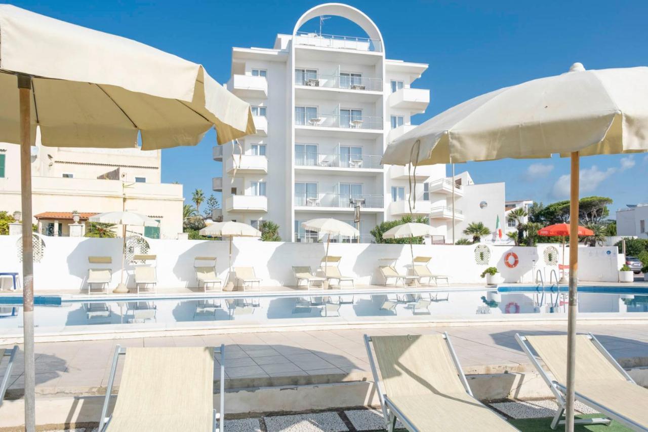 Hotel Cavalluccio Marino ซันตามารีเนลลา ภายนอก รูปภาพ